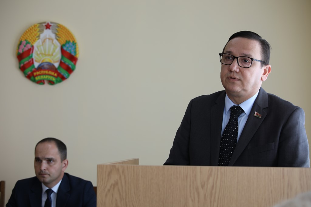 Министр информации в Сморгони встретился с идеологами предприятий и журналистами газеты «Светлы шлях»