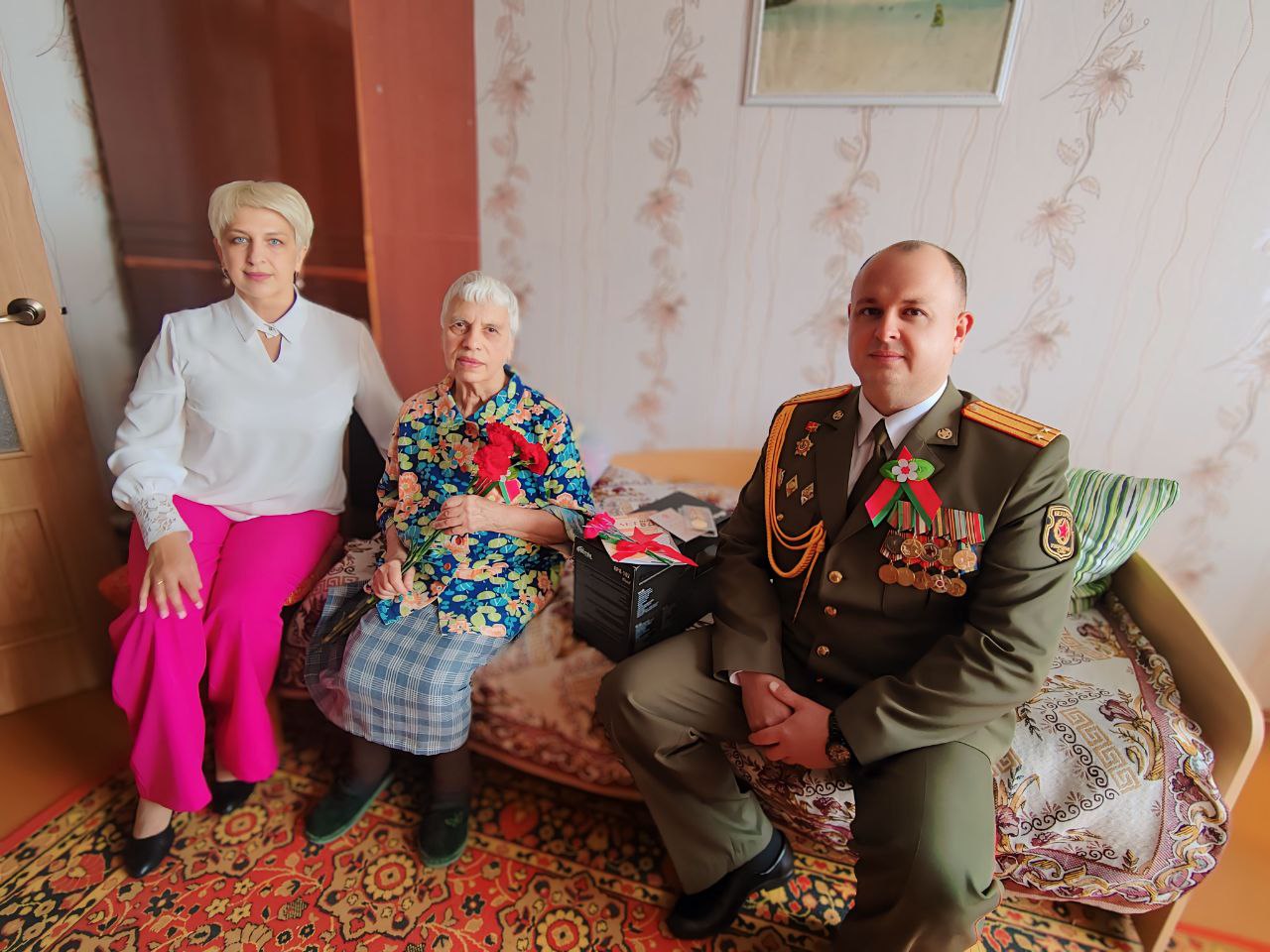 Юбилейная медаль и поздравления – для труженицы тыла из Сморгони Марии Мучкаевой
