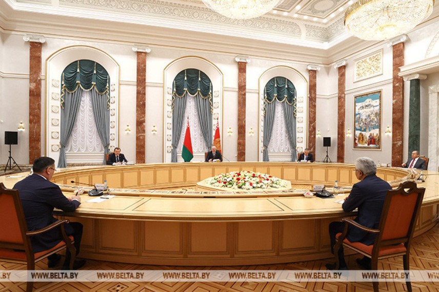 Как пытались завербовать Лукашенко и в чем сила Беларуси. Разбираемся в белорусской политике