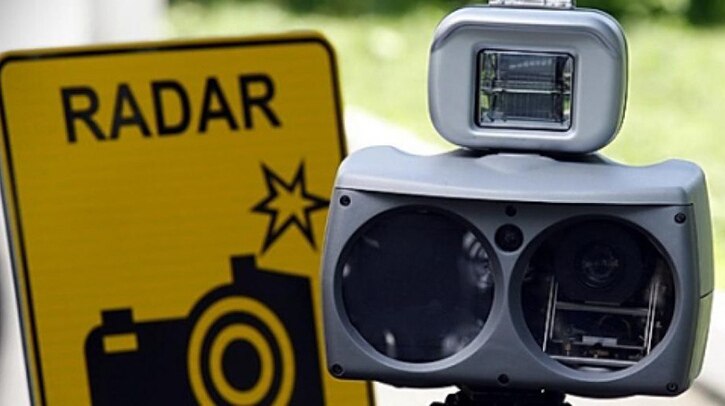 22 сентября на автодороге в Сморгонском районе работает мобильный датчик фиксации скорости