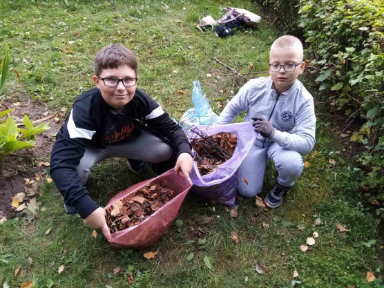 В гимназии прошёл субботник В гимназии прошёл субботник