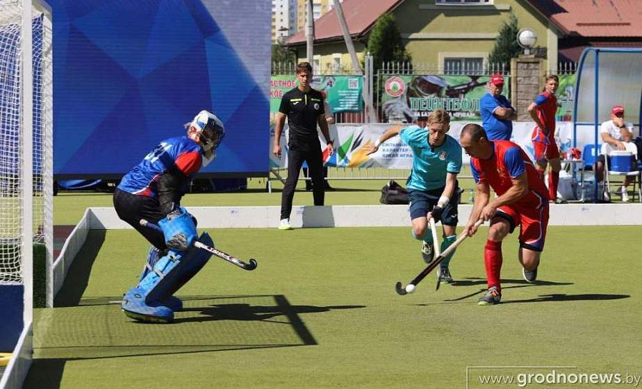 Мужская сборная Беларуси по хоккею на траве 5х5 уступила россиянам
