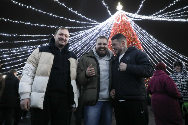 Смотрите, как встречали Новый год сморгонцы на центральной площади города