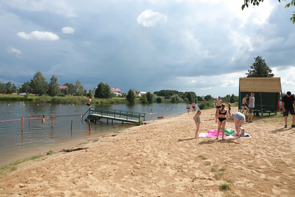Водоём на улице Гагарина – комфортное и безопасное место для летнего отдыха в Сморгони