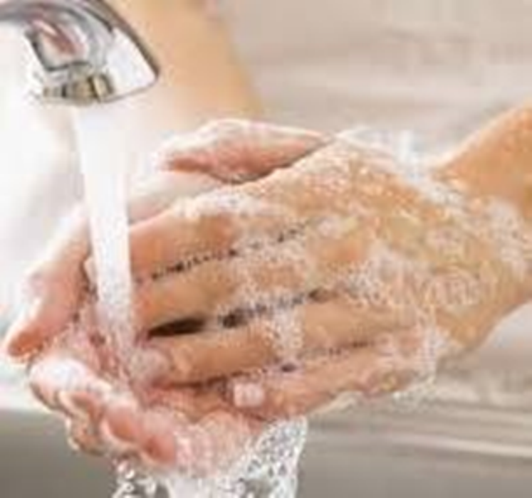 Чистые руки спасают жизнь. Чем мыть руки?