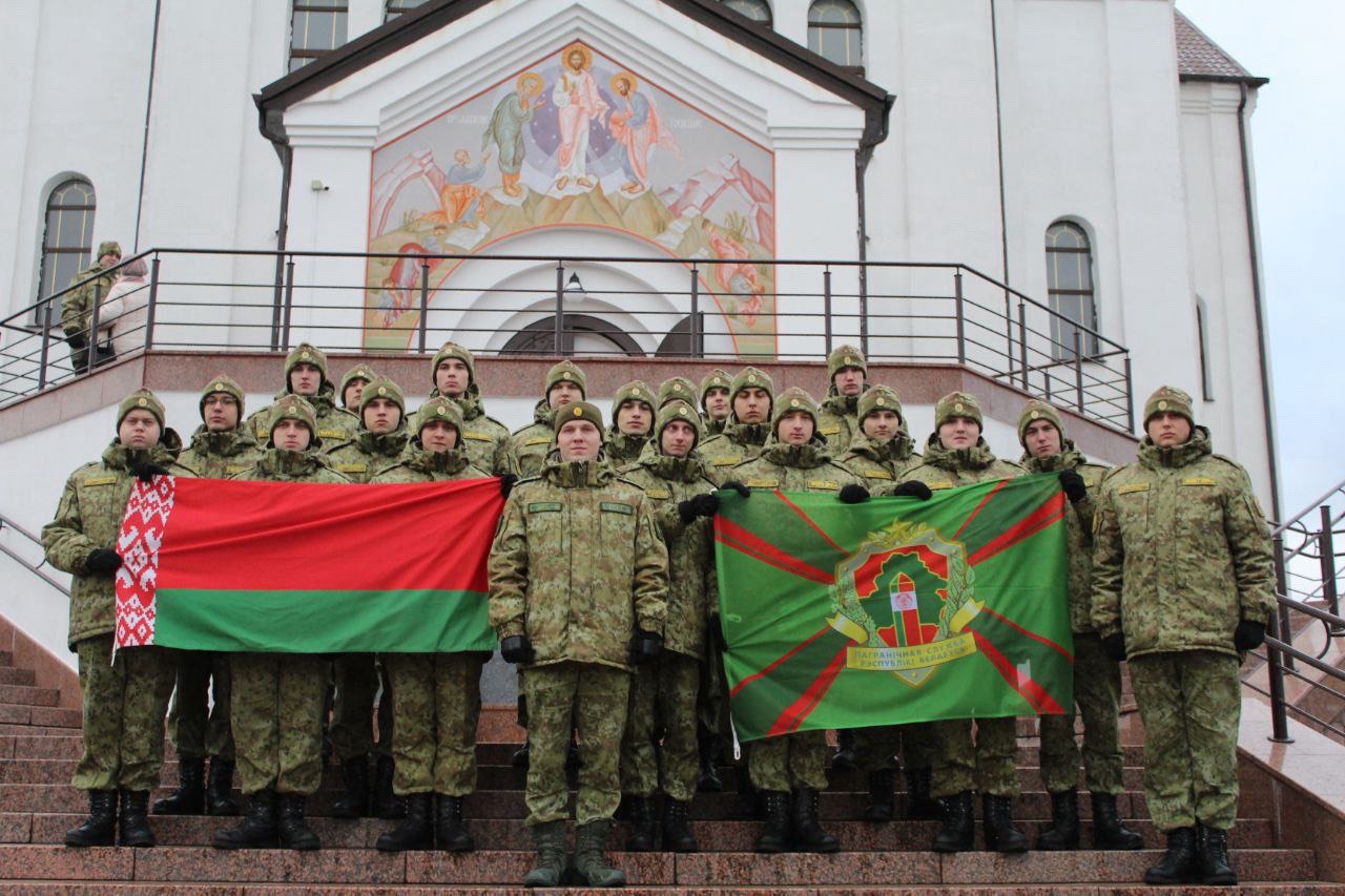 Военнослужащие учебного центра приняли участие в праздничном богослужении