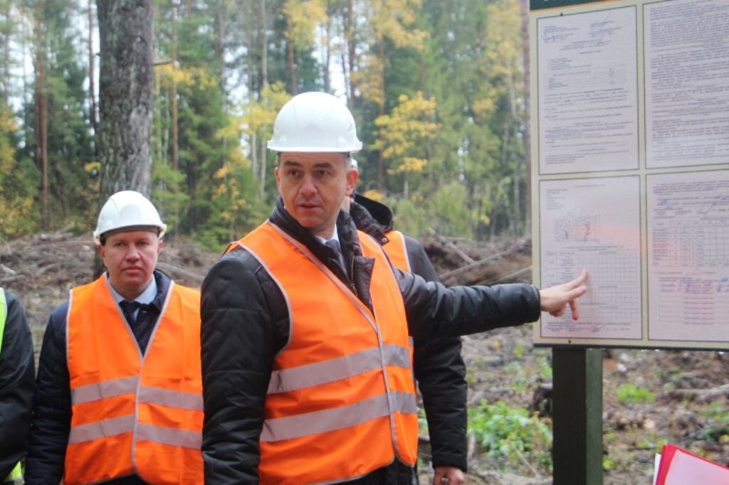В Сморгонском опытном лесхозе прошло заседание по охране труда с участием заместителя Министра лесного хозяйства