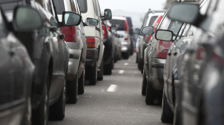 С 00.00 16 июля Латвия ввела запрет на въезд легковых авто, зарегистрированных в Беларуси