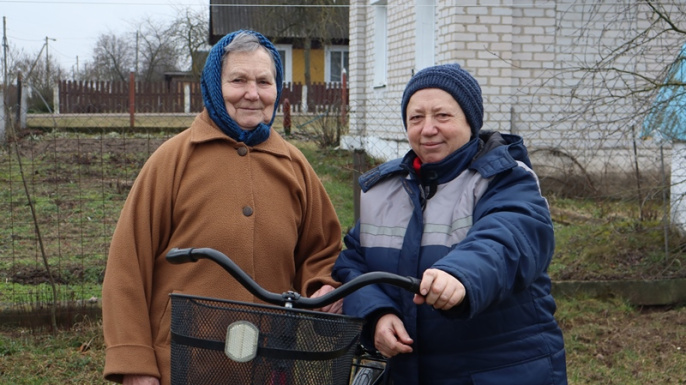 Семь бабушек и дедушка