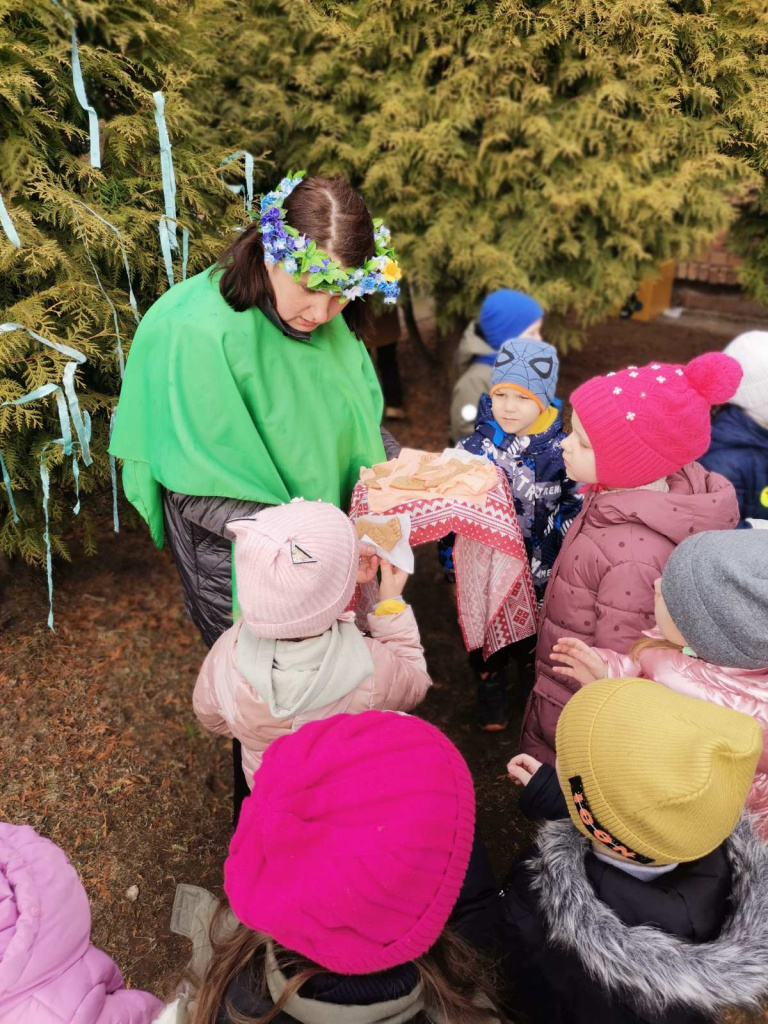 Вясна прыгатавала салодкія пачастункі.jpg