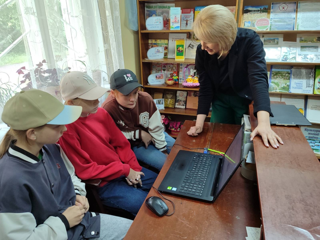 Прохождение этапов интерактивного онлайн-плаката «Смаргоншчына ў гады Вялікай Айчыннай вайны».jpg